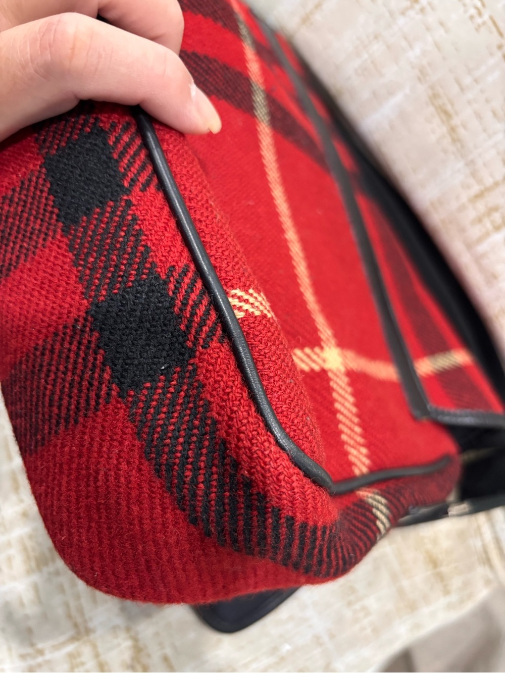 Burberry wool check pattern - Picture 12 of 16